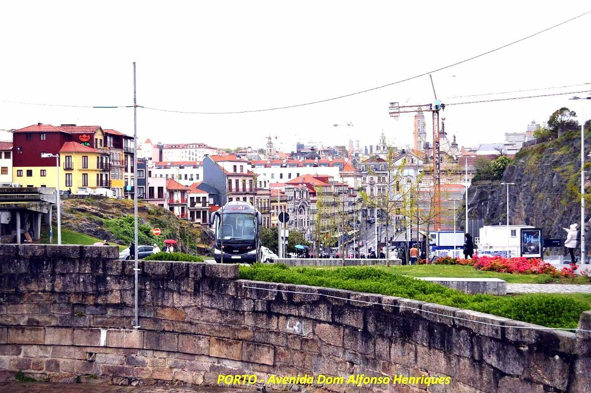 1605- Porto- Cathedrale.jpg